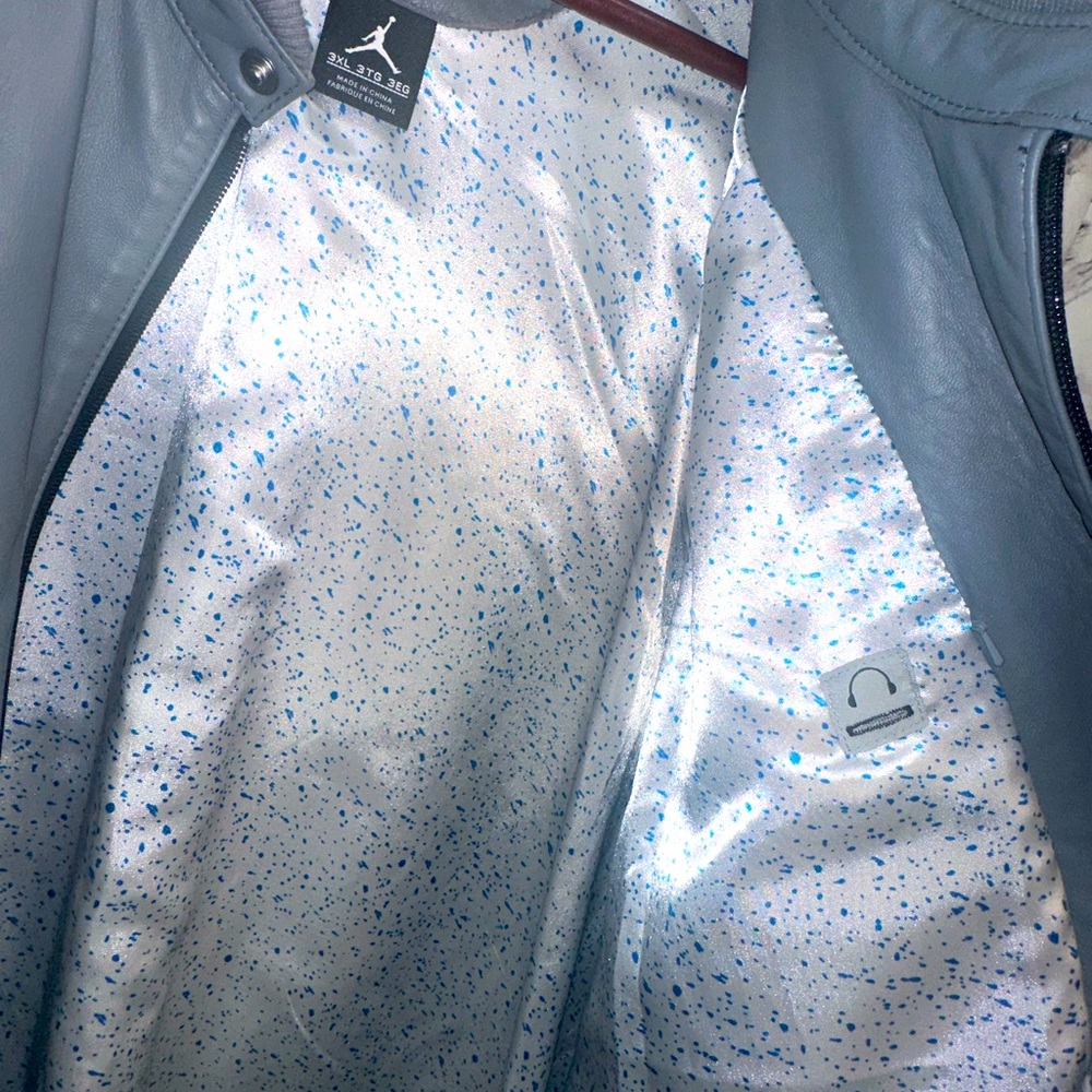 Rare Vintage Jordan Brand BHM edition 100% Leather Cool Gray Motorcycle Jacket - Picture 4 of 15